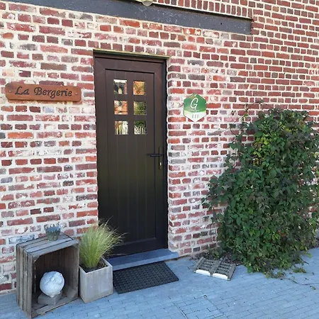 Le Repaire Des Loups Appartement Comines-Warneton