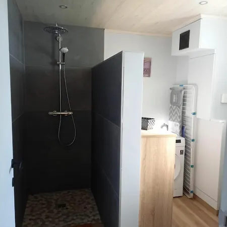 Le Repaire Des Loups Apartment